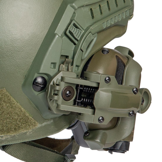 Шлем FAST. Наушниками Earmor M32H с "Чебурашками". Олива