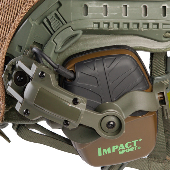 Шлем FAST в кавере с наушниками Impact Sport и креплением чебурашка