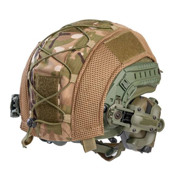 Шлем FAST в кавере. Наушниками Earmor M32H с "Чебурашками".  Олива